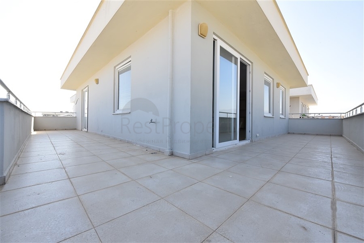 Квартира планировкой 4+1 с отдельной кухней в Махмутларе