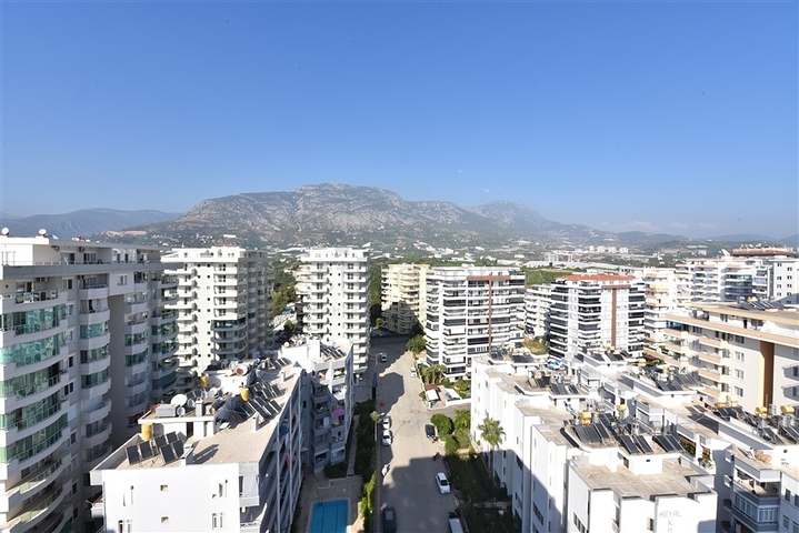 Квартира планировкой 4+1 с отдельной кухней в Махмутларе