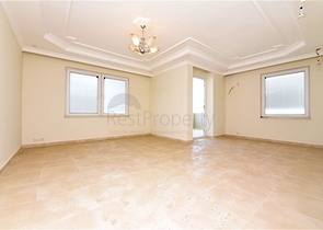 Квартира планировкой 4+1 с отдельной кухней в Махмутларе