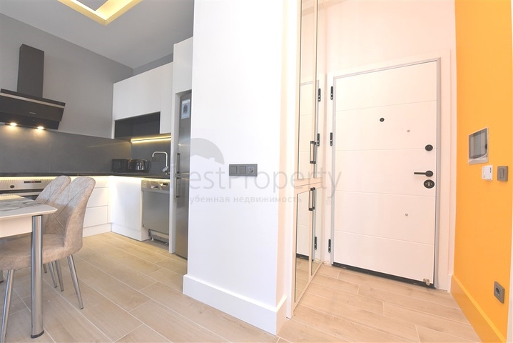 Уютная двухкомнатная квартира премиального сегмента в районе Клеопатра