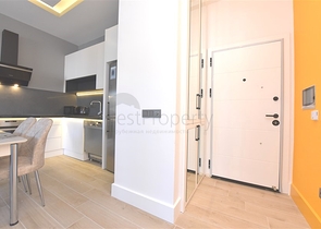 Уютная двухкомнатная квартира премиального сегмента в районе Клеопатра