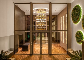 Уютная двухкомнатная квартира премиального сегмента в районе Клеопатра