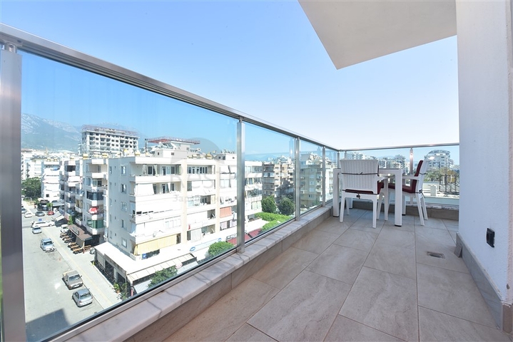 Просторная квартира на первой береговой линии в районе Махмутлар