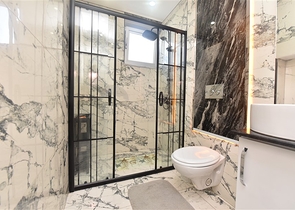 Просторная квартира на первой береговой линии в районе Махмутлар