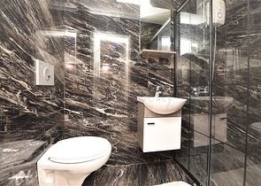 Просторная квартира на первой береговой линии в районе Махмутлар