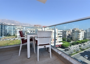 Просторная квартира на первой береговой линии в районе Махмутлар