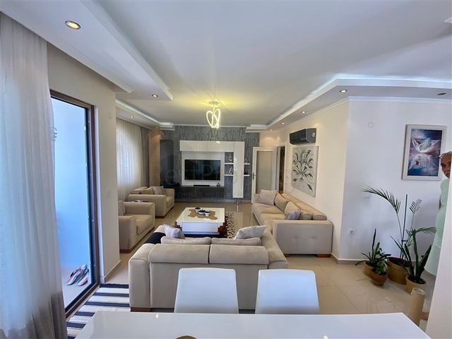 Шикарный пентхаус 4+1 в районе Оба