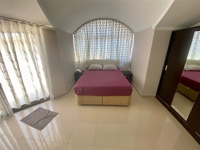 Шикарный пентхаус 4+1 в районе Оба