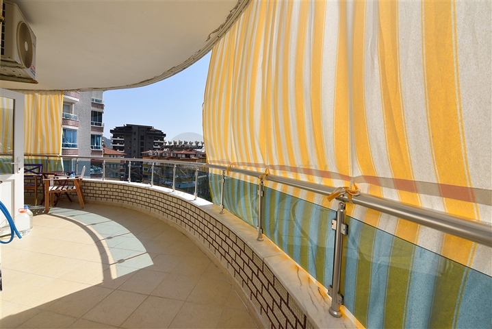 Меблированные апартаменты 2+1 в районе Клеопатра 