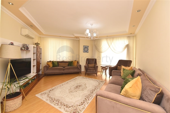 Меблированные апартаменты 2+1 в районе Клеопатра 