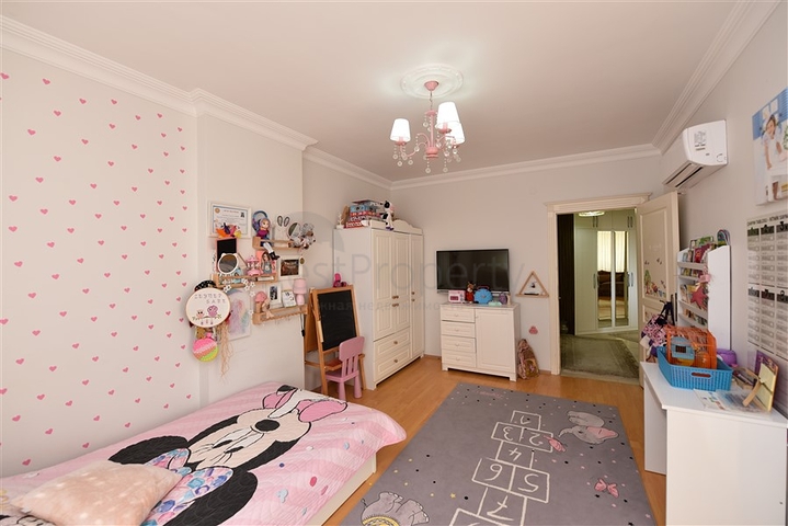 Меблированные апартаменты 2+1 в районе Клеопатра 