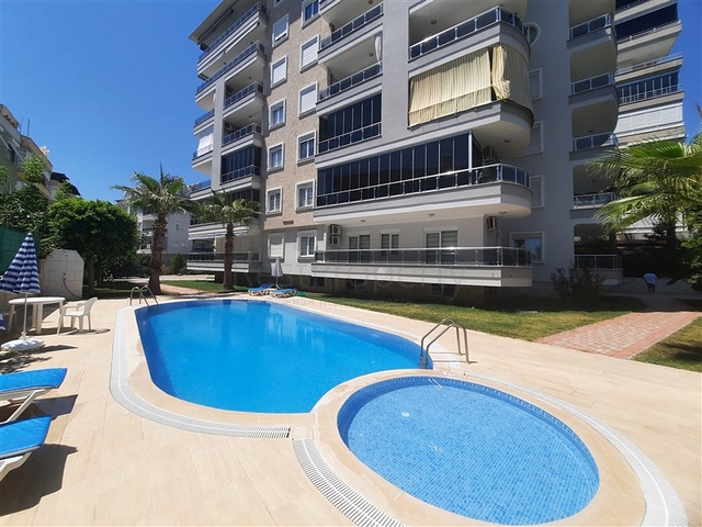 Меблированная уютная квартира на Клеопатре