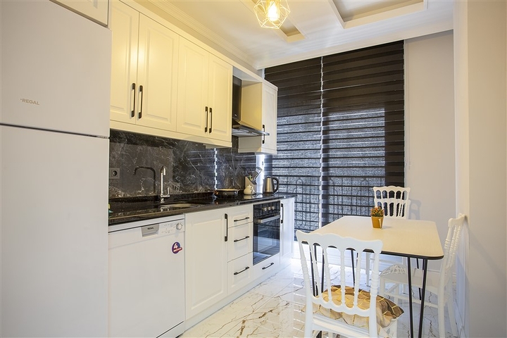 Квартира 2+1 от собственника с мебелью в престижном комплексе района Оба