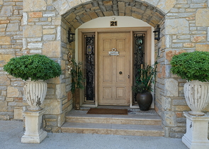 Виллы в обрамлении натурального камня в гармоничном сочетании европейского стиля в самом центре Бодрума