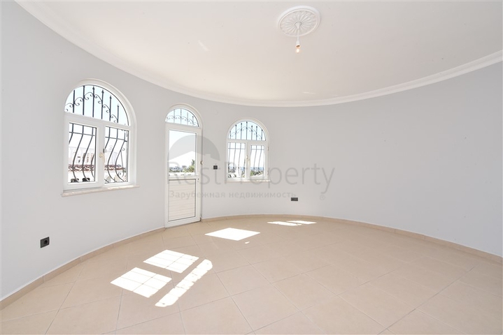 Вилла с видом на море от собственника в районе Авсаллар