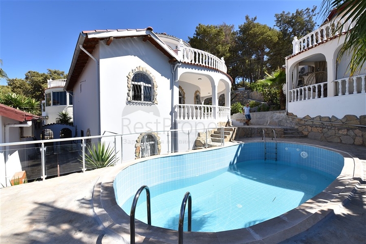 Вилла с видом на море от собственника в районе Авсаллар