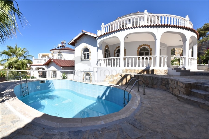 Вилла с видом на море от собственника в районе Авсаллар