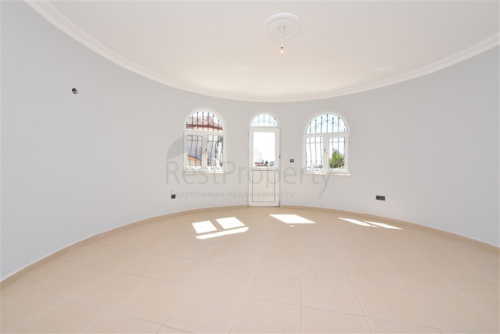 Вилла с видом на море от собственника в районе Авсаллар