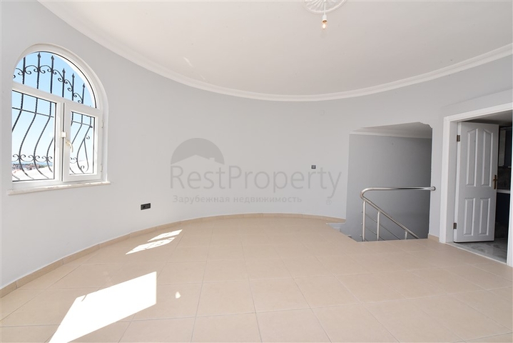 Вилла с видом на море от собственника в районе Авсаллар