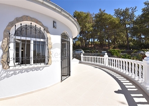 Вилла с видом на море от собственника в районе Авсаллар