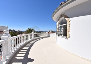 Вилла с видом на море от собственника в районе Авсаллар