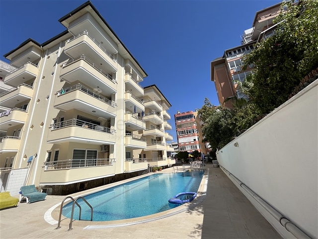 Квартира 1+1 в Оба в 100 м от моря