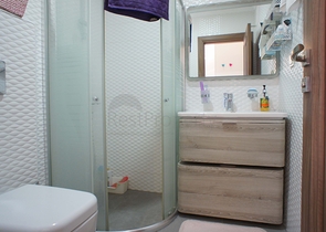 Четырехкомнатная квартира с видом на море в районе Кестель