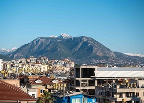 Уютная двухкомнатная квартира в жилом комплексе в центре Алании