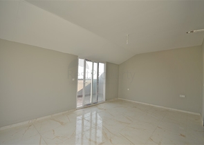 Просторный пентхаус 3+1 с видом на море и горы