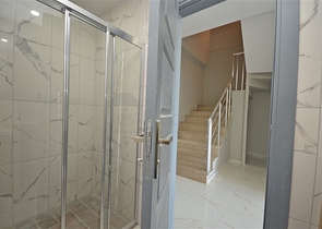 Просторный пентхаус 3+1 с видом на море и горы