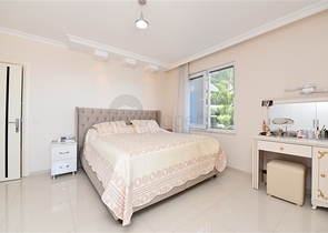 Меблированный пентхаус 4+1 на продажу в районе Клеопатра