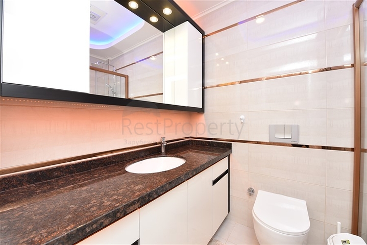 Меблированная квартира 1+1 в Махмутларе с видом на море