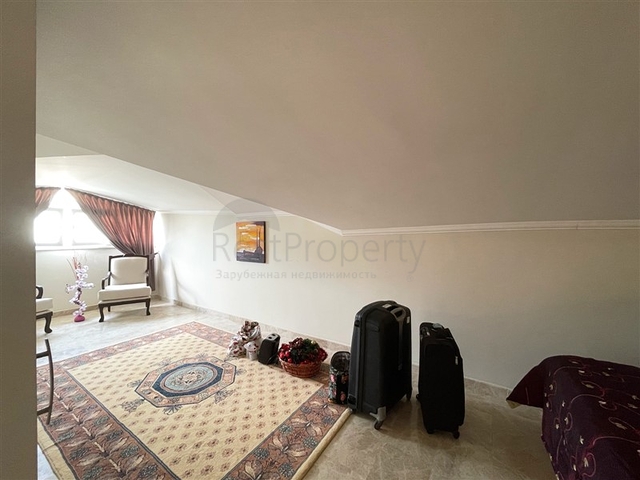 Просторный пентхаус 3+1 в районе Джикджилли от собственника