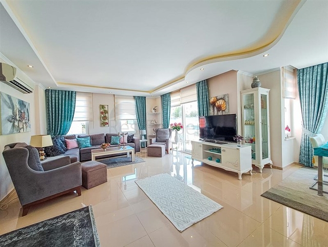 Большая и уютная трехкомнатная квартира в Тосмуре