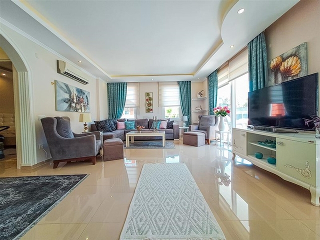 Большая и уютная трехкомнатная квартира в Тосмуре