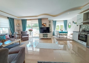 Большая и уютная трехкомнатная квартира в Тосмуре