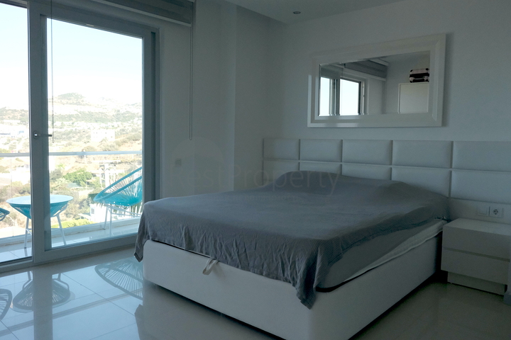 Видовые апартаменты 2+1 с террасой в районе Коюнбаба