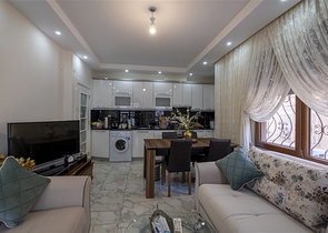 Меблированная трехкомнатная квартира в центре Алании