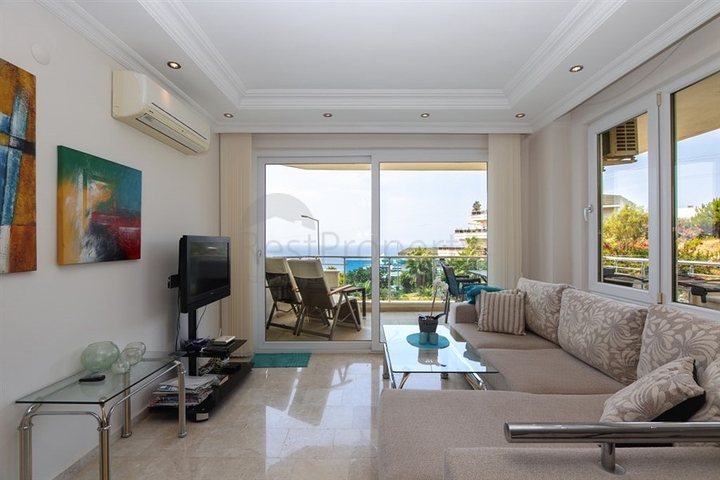 Дуплекс 3+1 с собственным садом в районе Конаклы