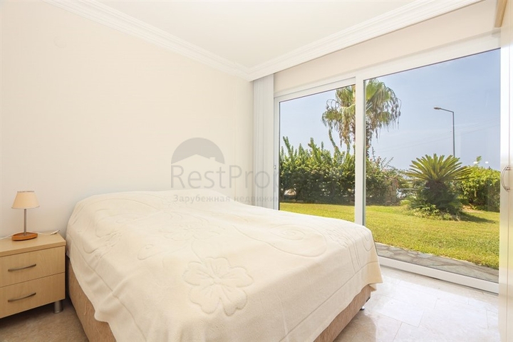 Дуплекс 3+1 с собственным садом в районе Конаклы