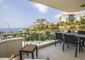 Дуплекс 3+1 с собственным садом в районе Конаклы