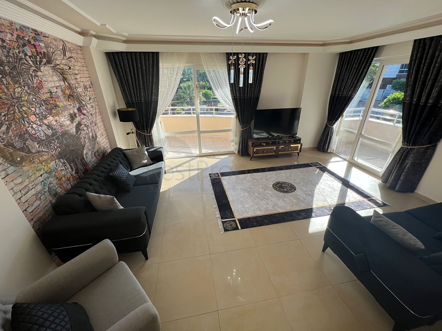 Трехкомнатные апартаменты планировки 2+1 в Махмутларе