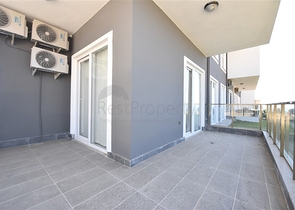 Квартира 2+1 с мебелью и техникой в новом комплексе в районе Инжекум 