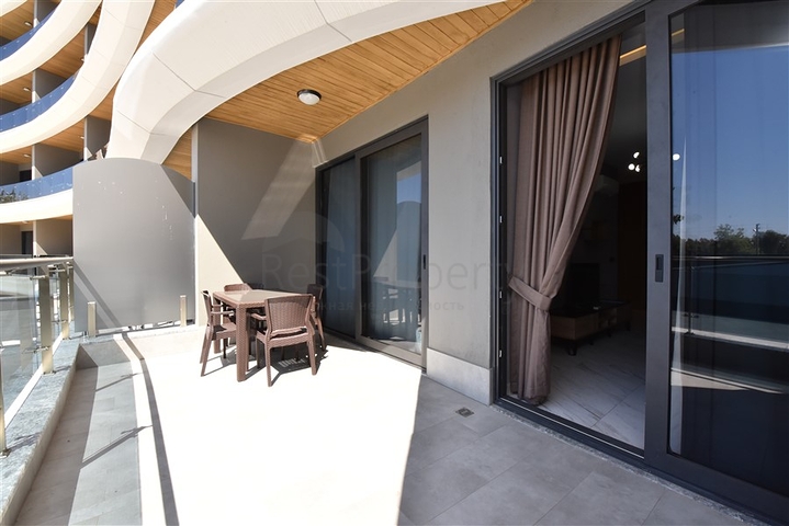 Шикарная квартира на первой линии в районе Каргыджак 