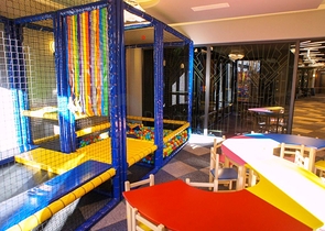 Шикарная квартира на первой линии в районе Каргыджак 