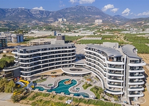 Шикарная квартира на первой линии в районе Каргыджак 