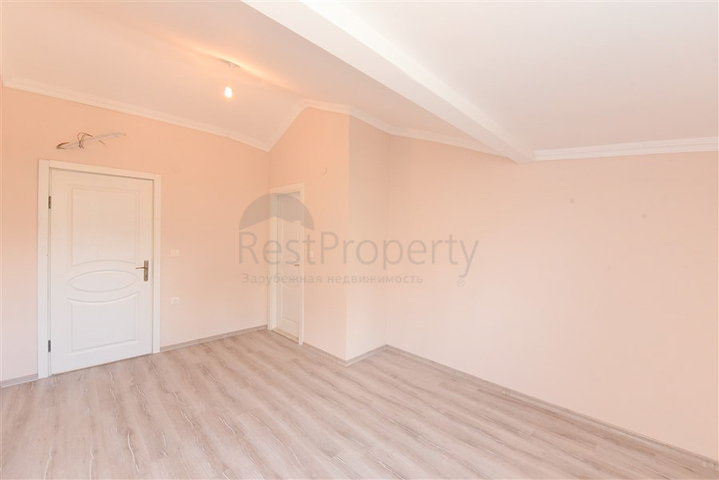 Большой пентхаус 4+1 площадью 165 м2