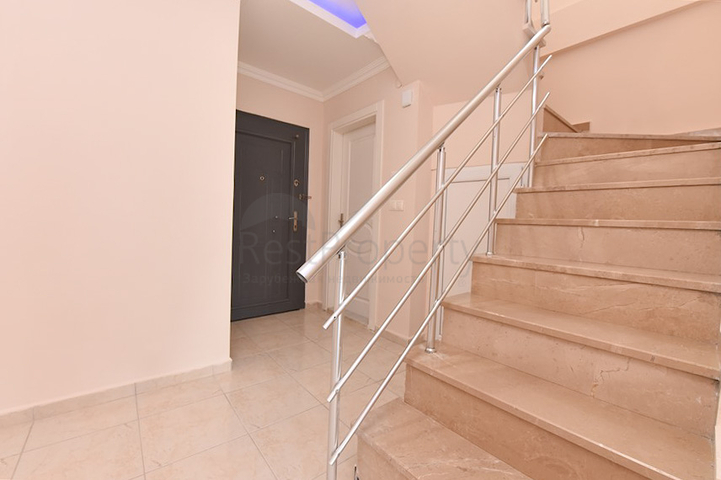 Большой пентхаус 4+1 площадью 165 м2