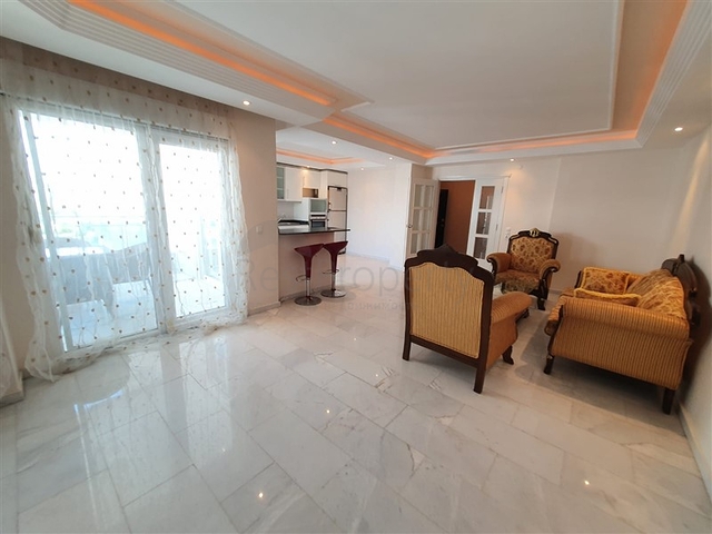 Квартира 2+1 на первой береговой линии в Тосмуре