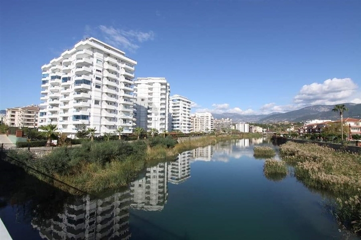 Квартира 2+1 на первой береговой линии в Тосмуре